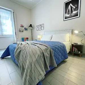 50-papiniano-apartment.italymilanhotels.net/