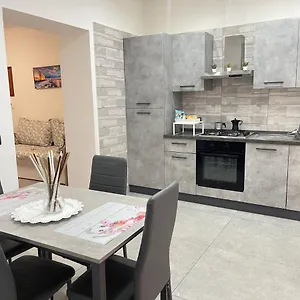 Apartamento La Piazzetta, Nápoles